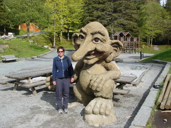 K8 & the Troll